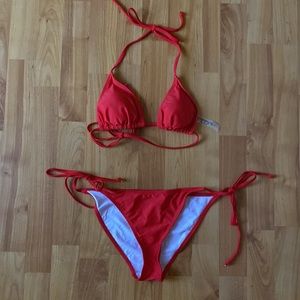 NEVER WORN: Red bikini